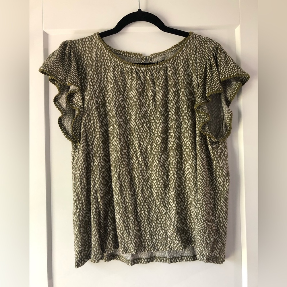 Loft Green Size Large Flutter Sleeve Linen Top